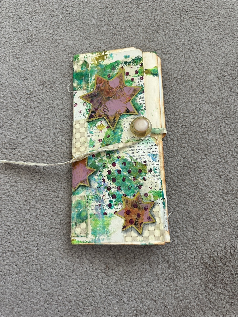 Ephemera keeper